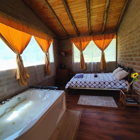 El Castillo Del Lobo Pululahua Bed and Breakfast Κίτο Εξωτερικό φωτογραφία
